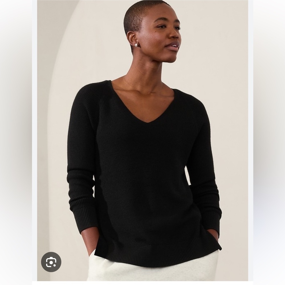 Athleta Hanover Refined V-Neck Sweater
